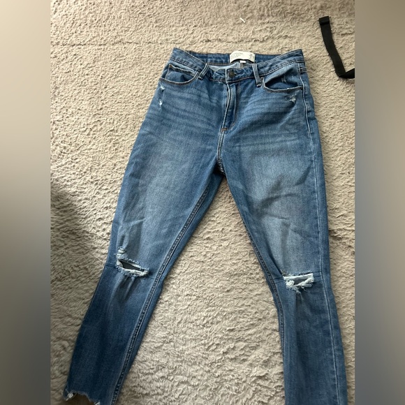 Abercrombie Ankle Jean - Picture 2 of 2